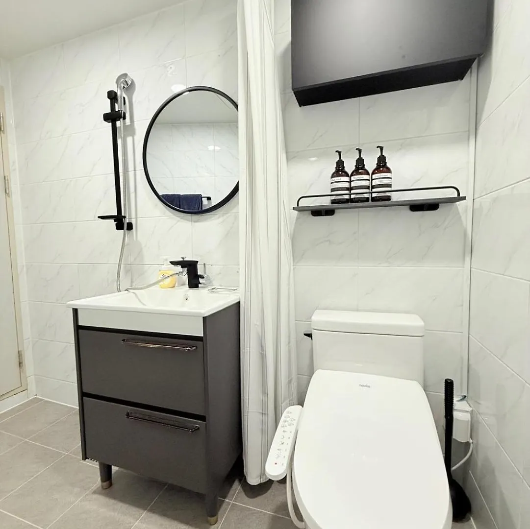 Roise House In Hongdae Apartment Seoul South Korea