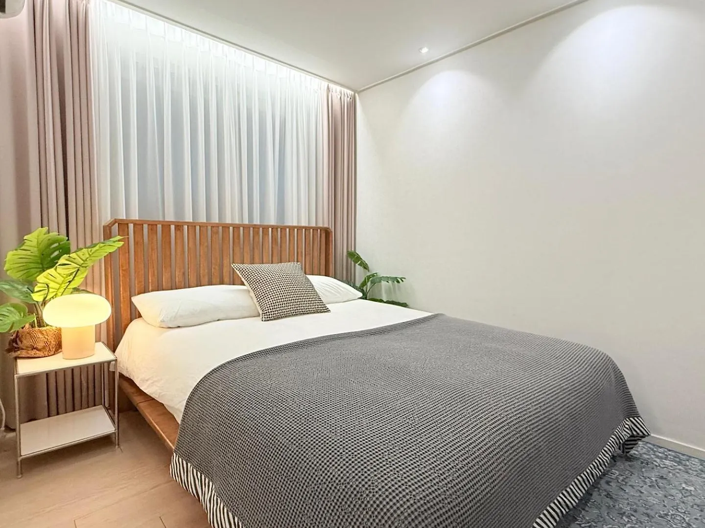 Roise House In Hongdae Apartment Seoul